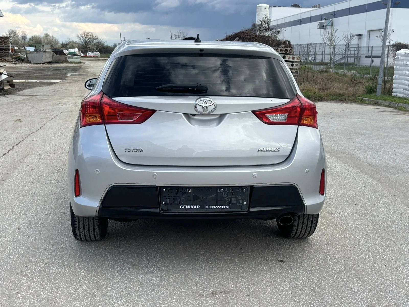 Toyota Auris 1.6 АВТОМАТИК КОЖА ВСИЧКИ ЕКСТРИ, снимка 5 - Автомобили и джипове - 54090936