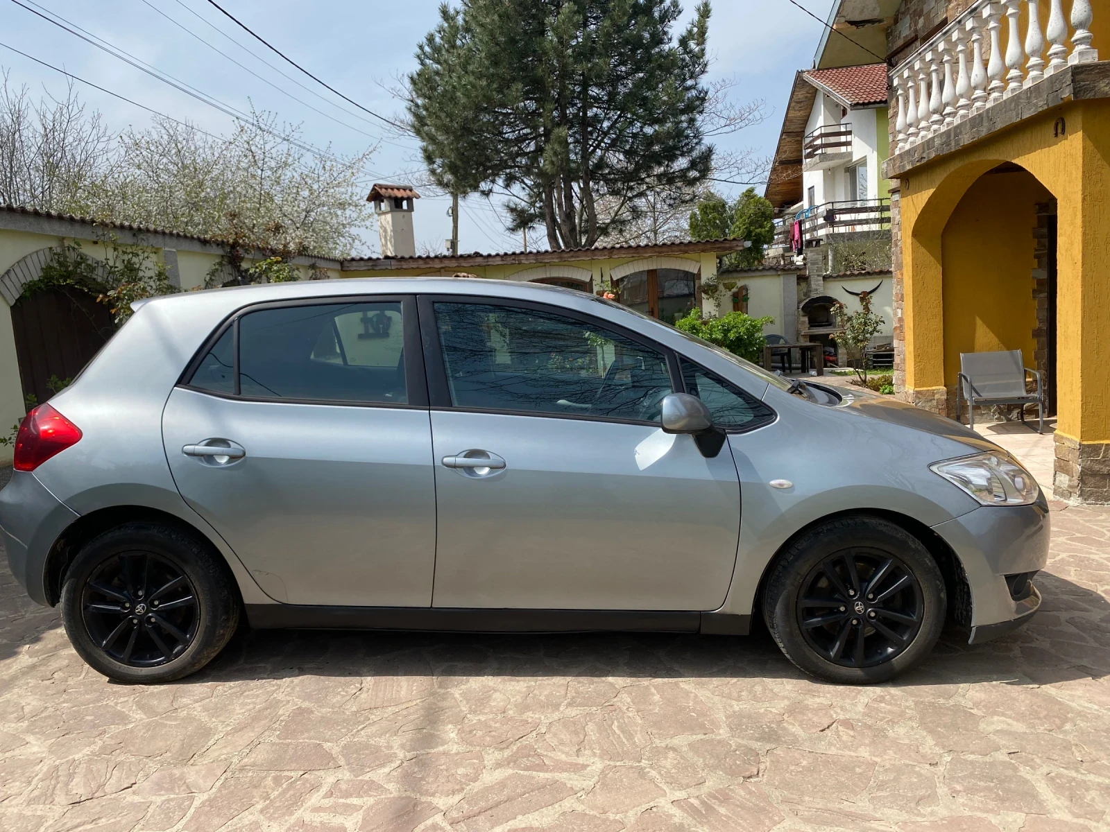 Toyota Auris 2.0d D4D 125hp DPF, снимка 5 - Автомобили и джипове - 54197309