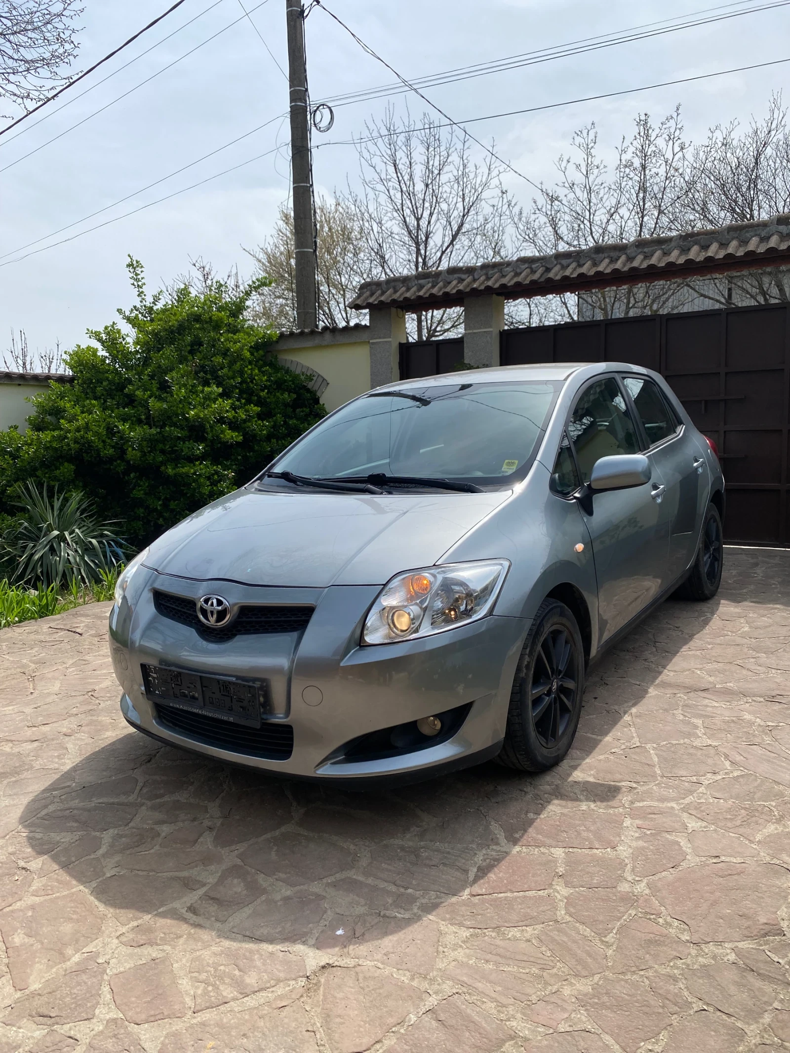Toyota Auris 2.0d D4D 125hp DPF, снимка 2 - Автомобили и джипове - 54197309