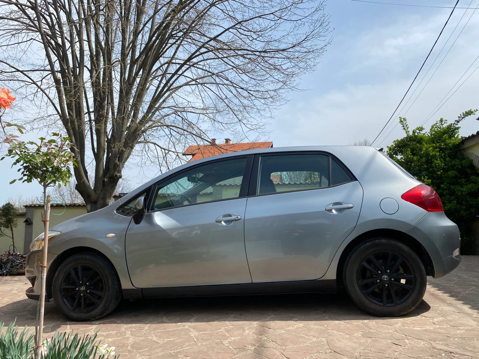 Toyota Auris 2.0d D4D 125hp DPF, снимка 4 - Автомобили и джипове - 54197309