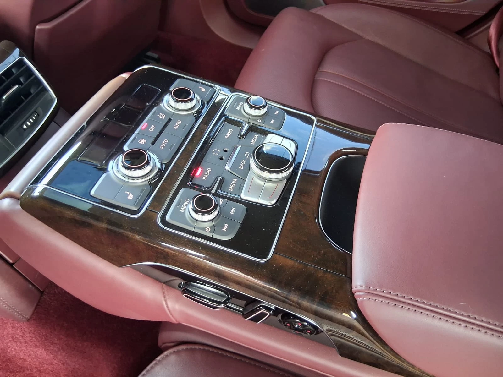 Audi A8 4.2FSI-LONG/Quattro/Distronik/Lane Assist/Камера/, снимка 12 - Автомобили и джипове - 54280164