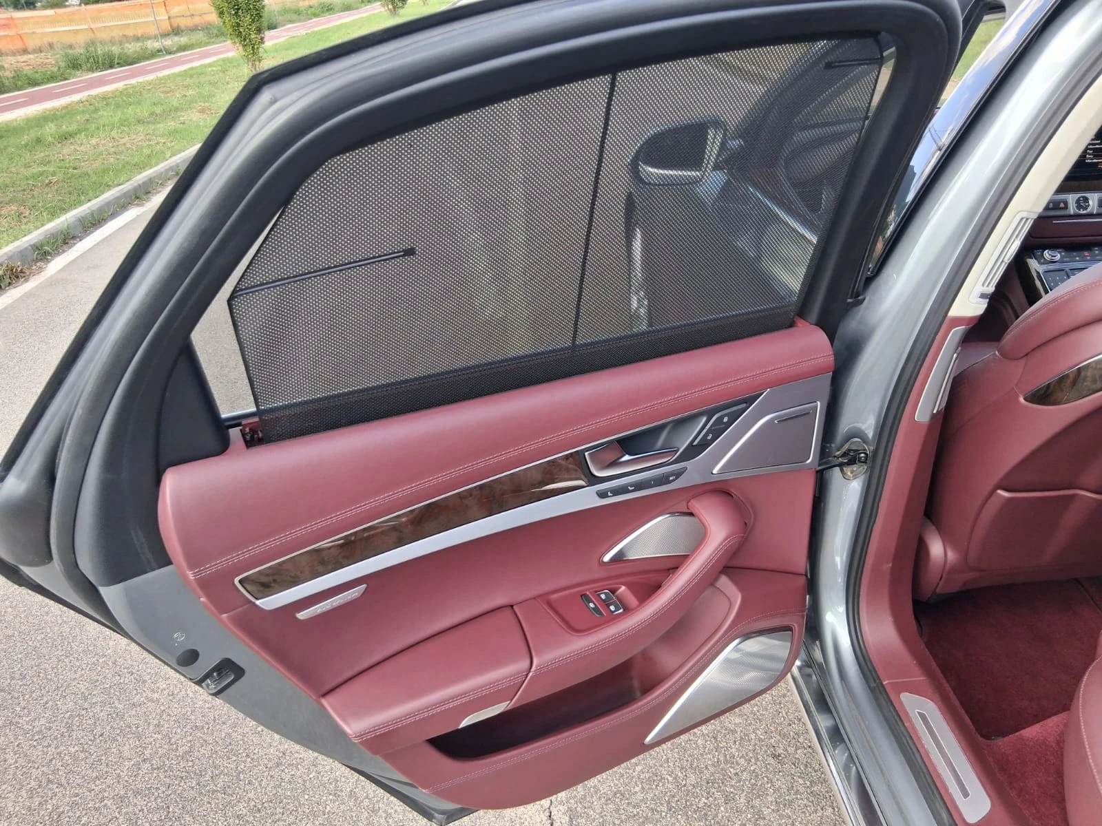 Audi A8 4.2FSI-LONG/Quattro/Distronik/Lane Assist/Камера/, снимка 8 - Автомобили и джипове - 54280164