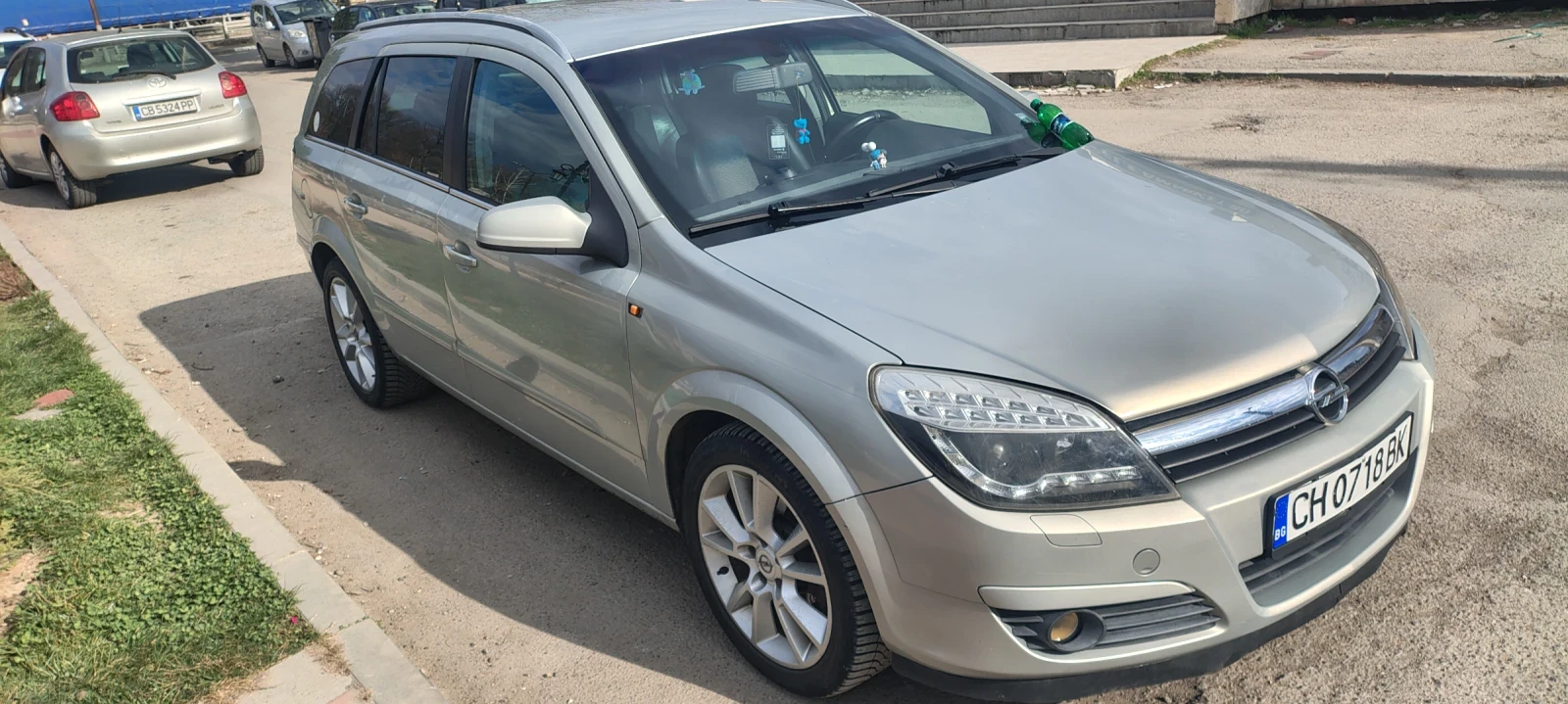 Opel Astra, снимка 2 - Автомобили и джипове - 54359744