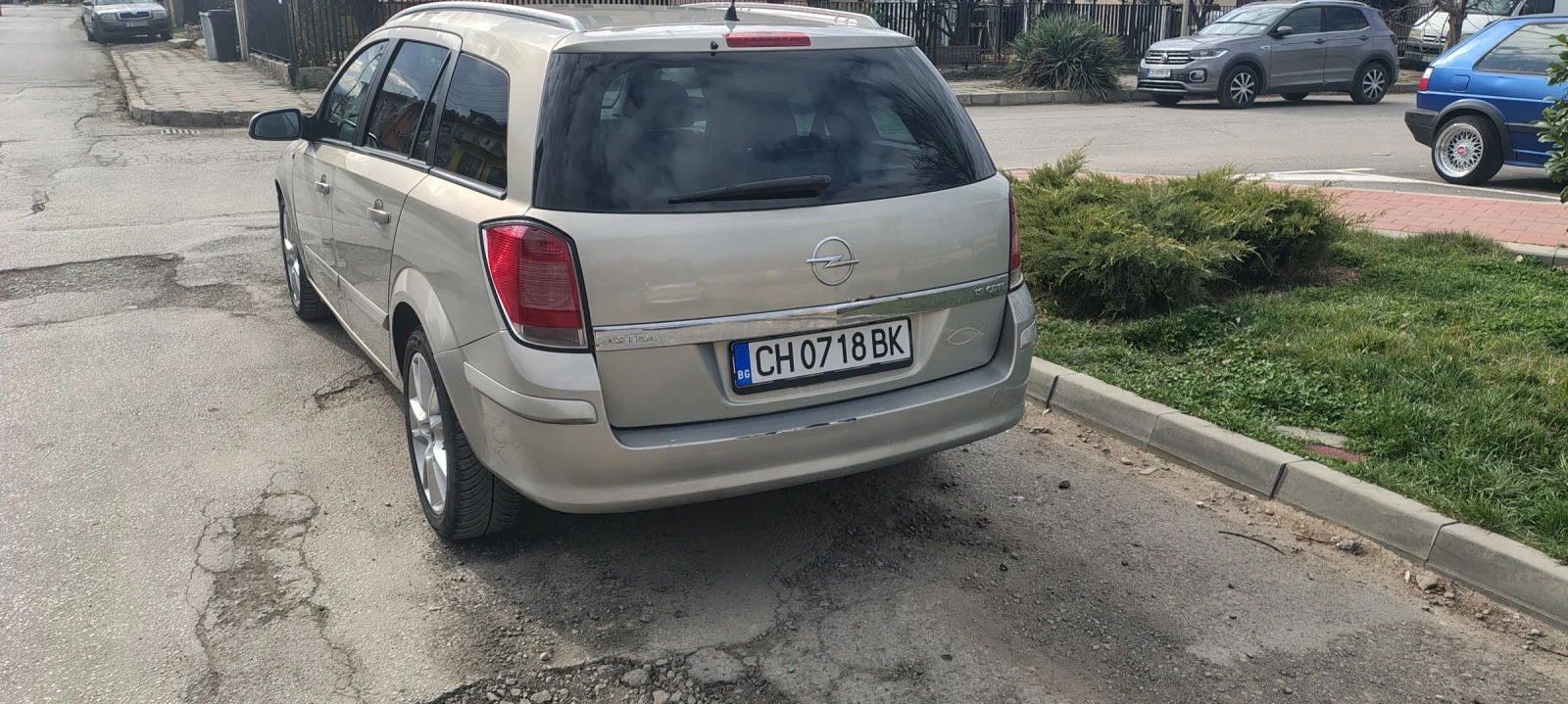 Opel Astra, снимка 4 - Автомобили и джипове - 54359744