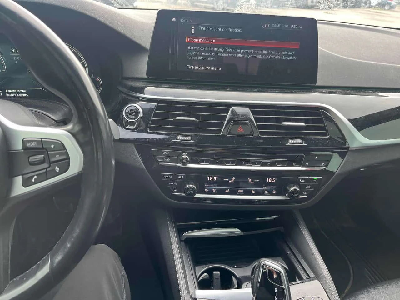 BMW 530 * 530i xDrive * ПОДГРЕВ* PANO* KEYLESS* , снимка 9 - Автомобили и джипове - 54392278