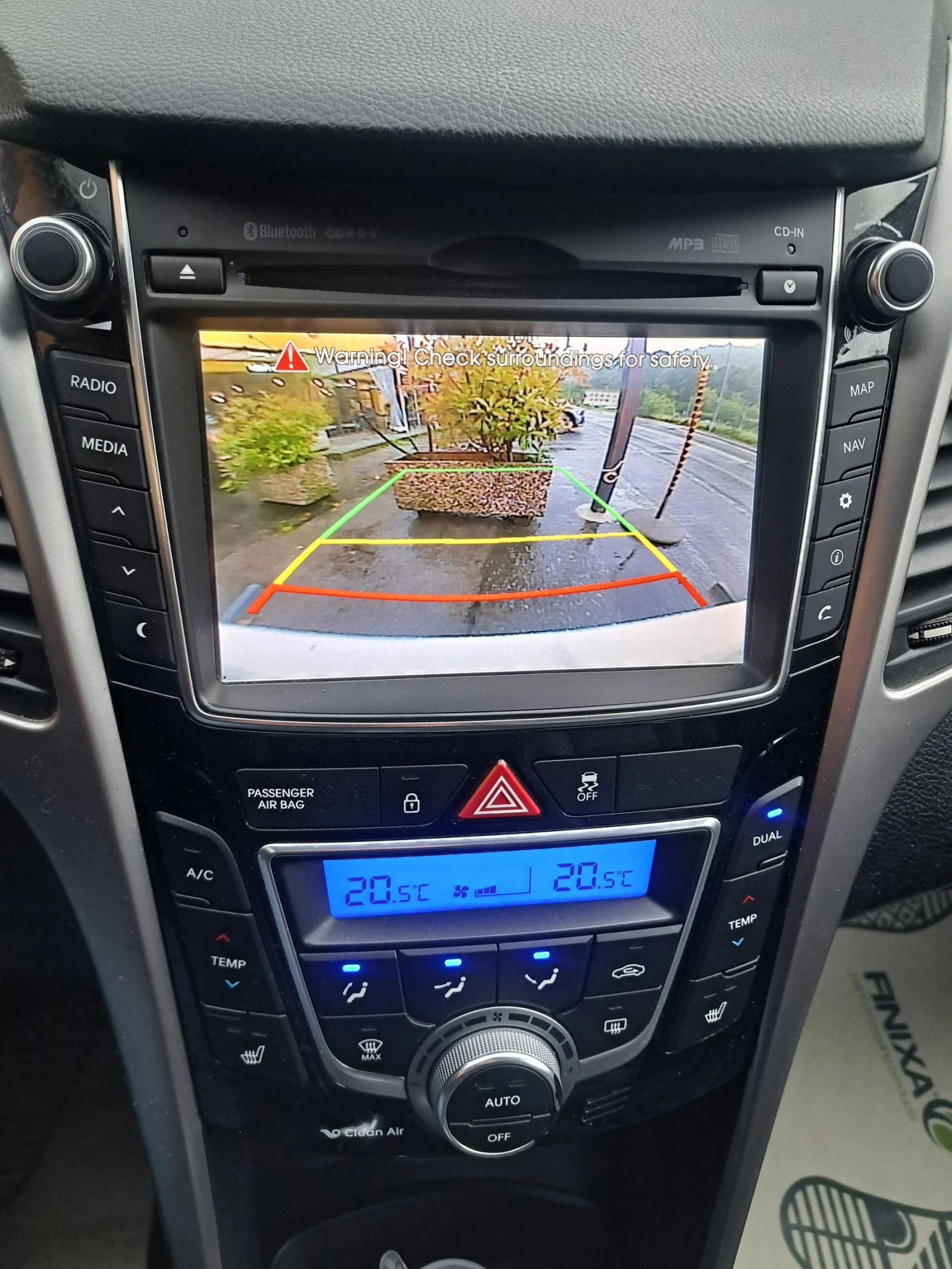 Hyundai I30 1.6 ПАНОРАМА/КОЖА, снимка 13 - Автомобили и джипове - 54461066