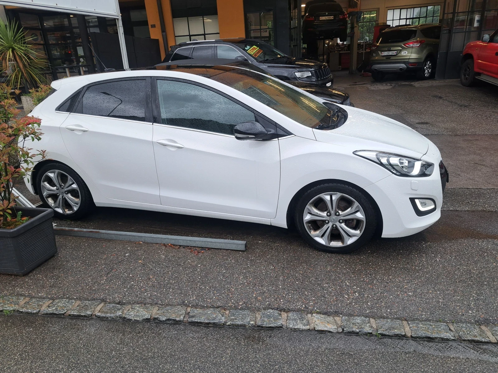 Hyundai I30 1.6 ПАНОРАМА/КОЖА, снимка 4 - Автомобили и джипове - 54461066