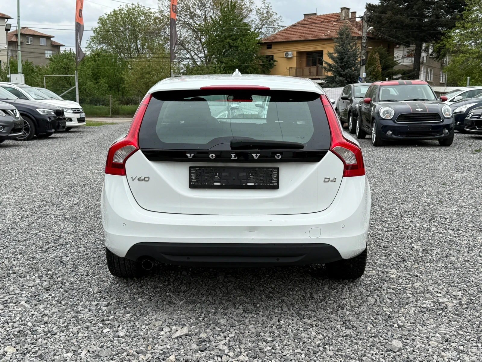 Volvo V60 2.0 D4 5-цилиндров (163 кс) Geartronic/2013г. , снимка 7 - Автомобили и джипове - 54478220