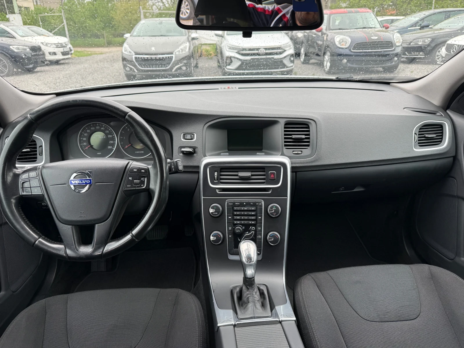 Volvo V60 2.0 D4 5-цилиндров (163 кс) Geartronic/2013г. , снимка 10 - Автомобили и джипове - 54478220