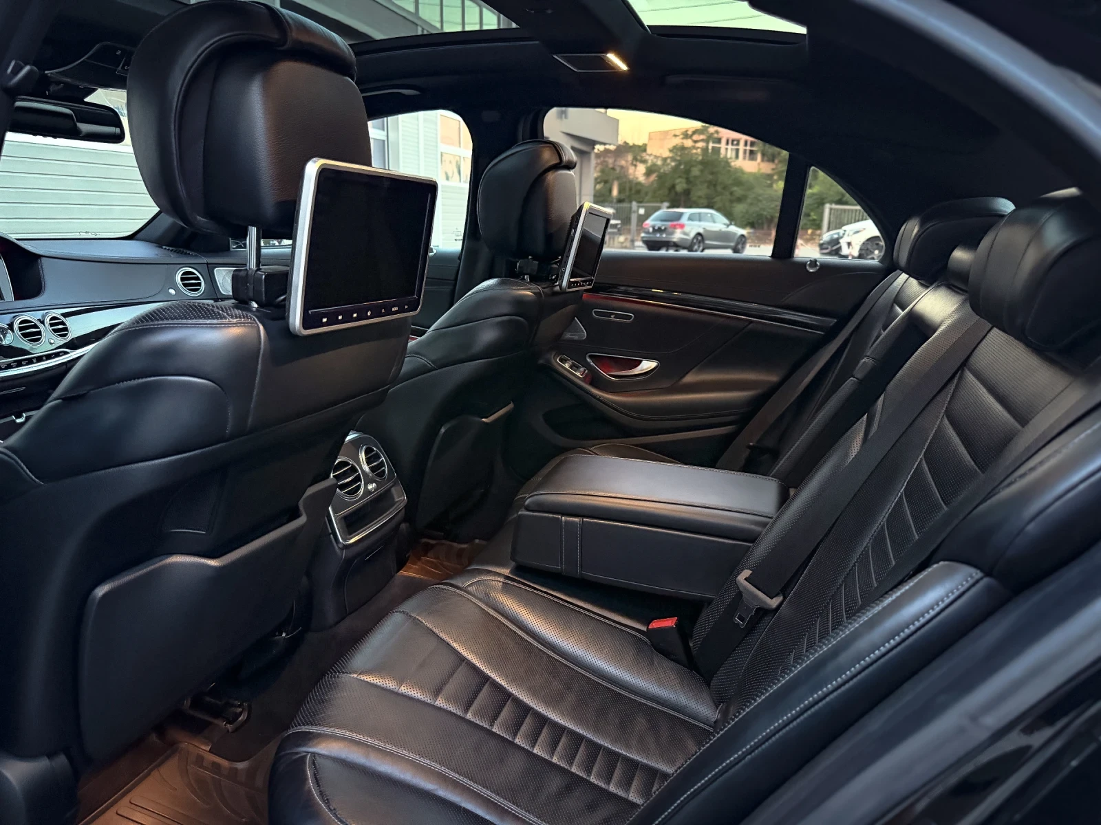 Mercedes-Benz S 500 FULL* DISTRONIC* LINE* BURMESTER, снимка 13 - Автомобили и джипове - 54834899