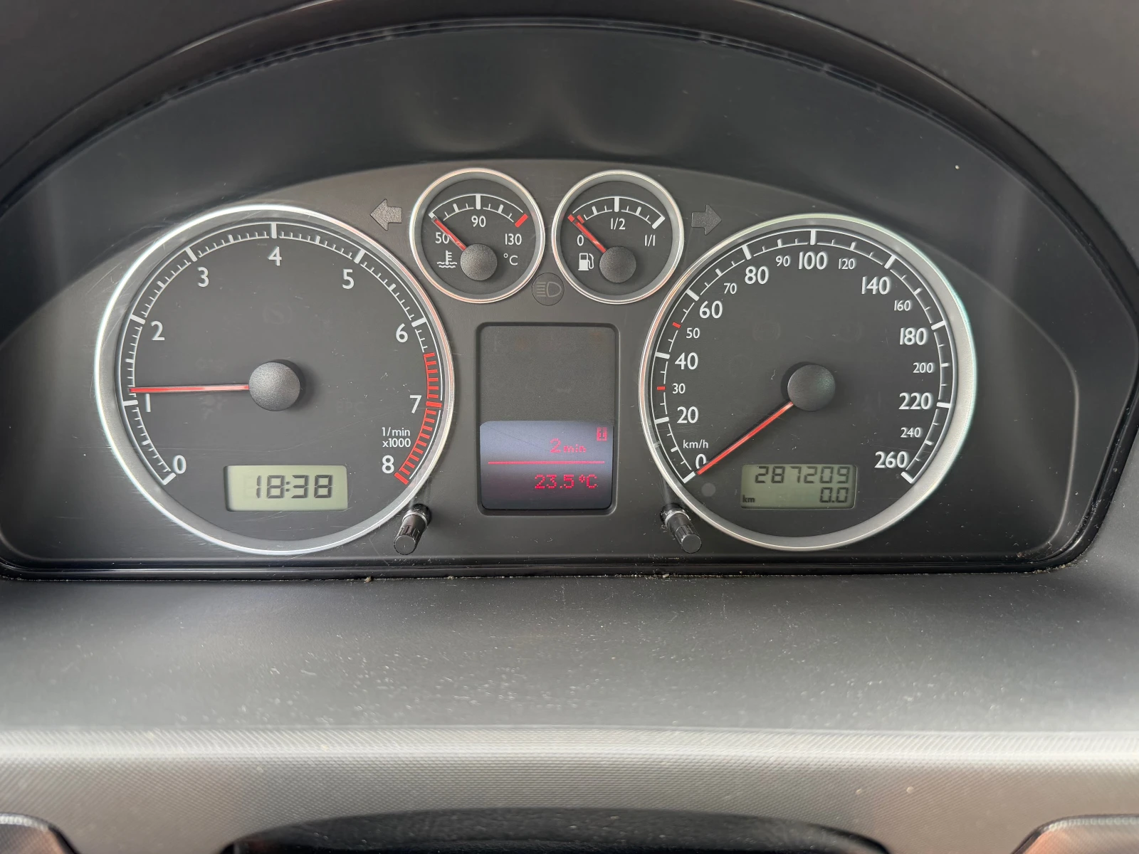 Seat Alhambra 1.8T 20V БЕНЗИН, снимка 11 - Автомобили и джипове - 54977043