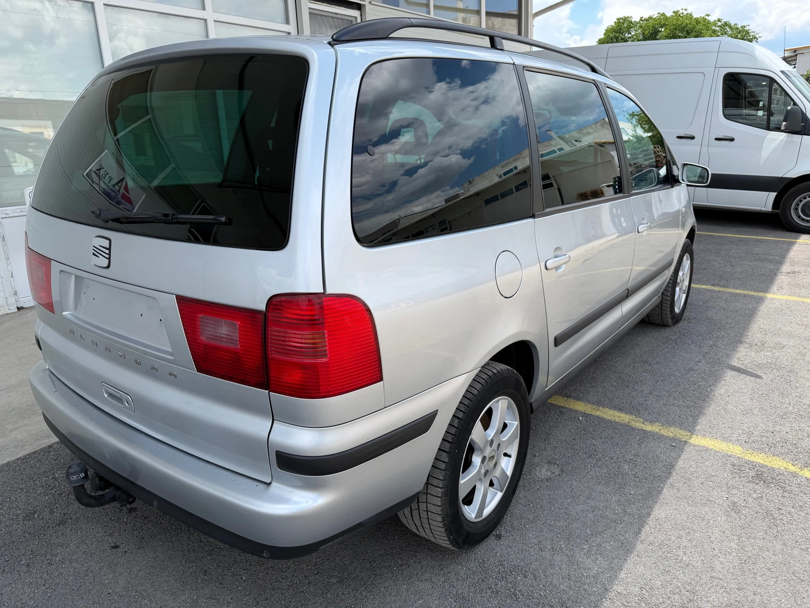 Seat Alhambra 1.8T 20V БЕНЗИН, снимка 6 - Автомобили и джипове - 54977043