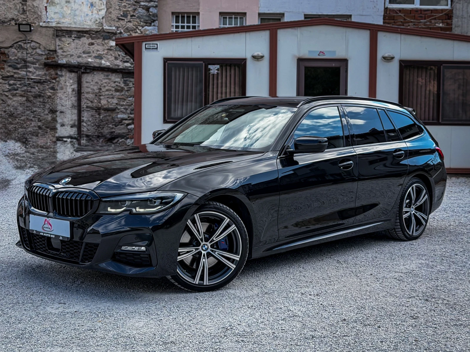 BMW 330 D* xD* DIGITAL* DISTRONIC* CAMERA* FULL* TOP