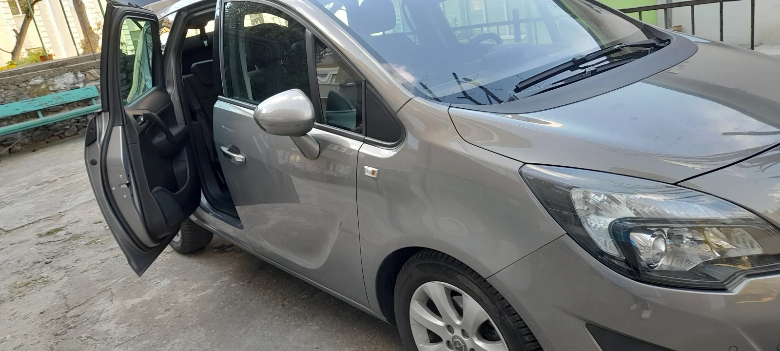 Opel Meriva 1.4, снимка 2 - Автомобили и джипове - 55240166