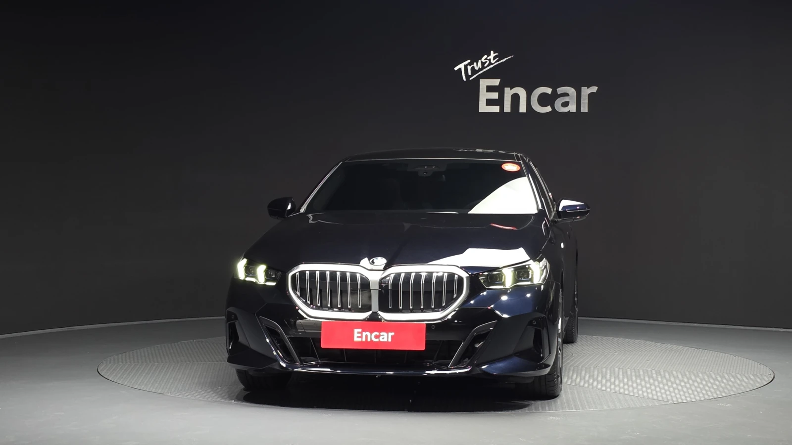 BMW 520 ЕЛ. БАГАЖНИК* BLIND SPOT* 360* HUD* КРАЙНА ЦЕНА, снимка 3 - Автомобили и джипове - 55435443