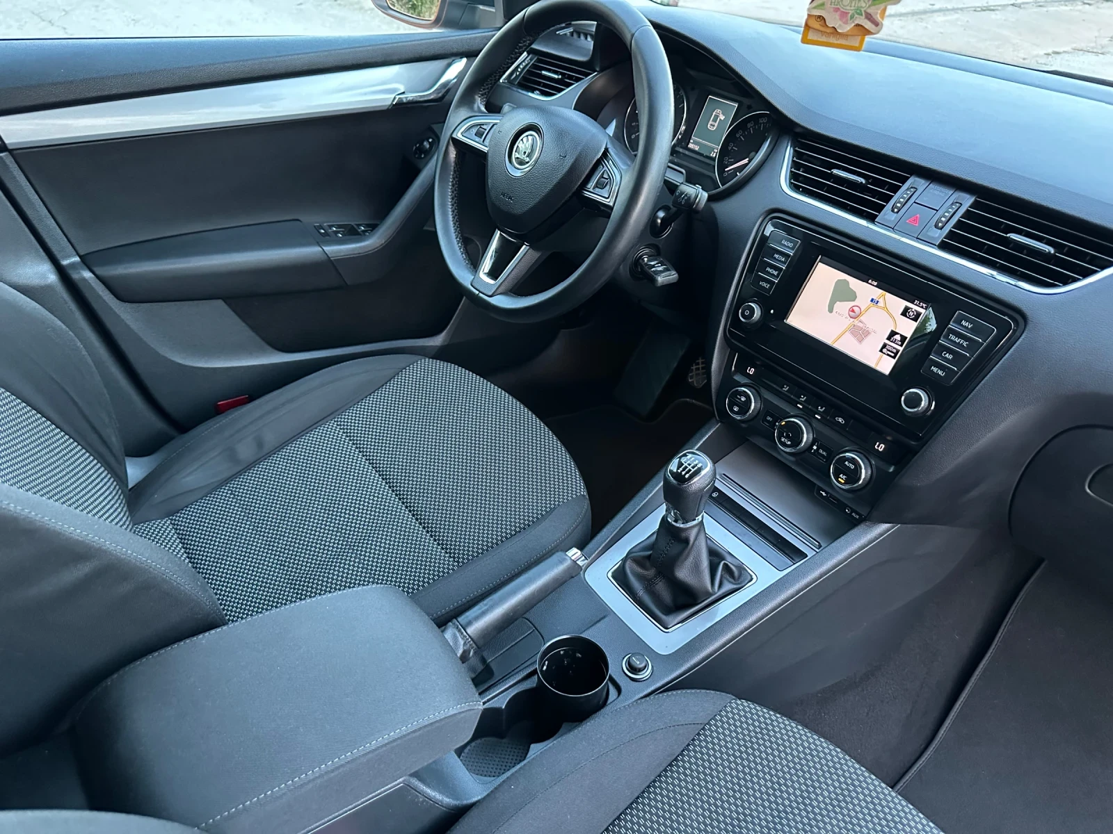 Skoda Octavia 2.0TDI~150к.с, снимка 10 - Автомобили и джипове - 55661907