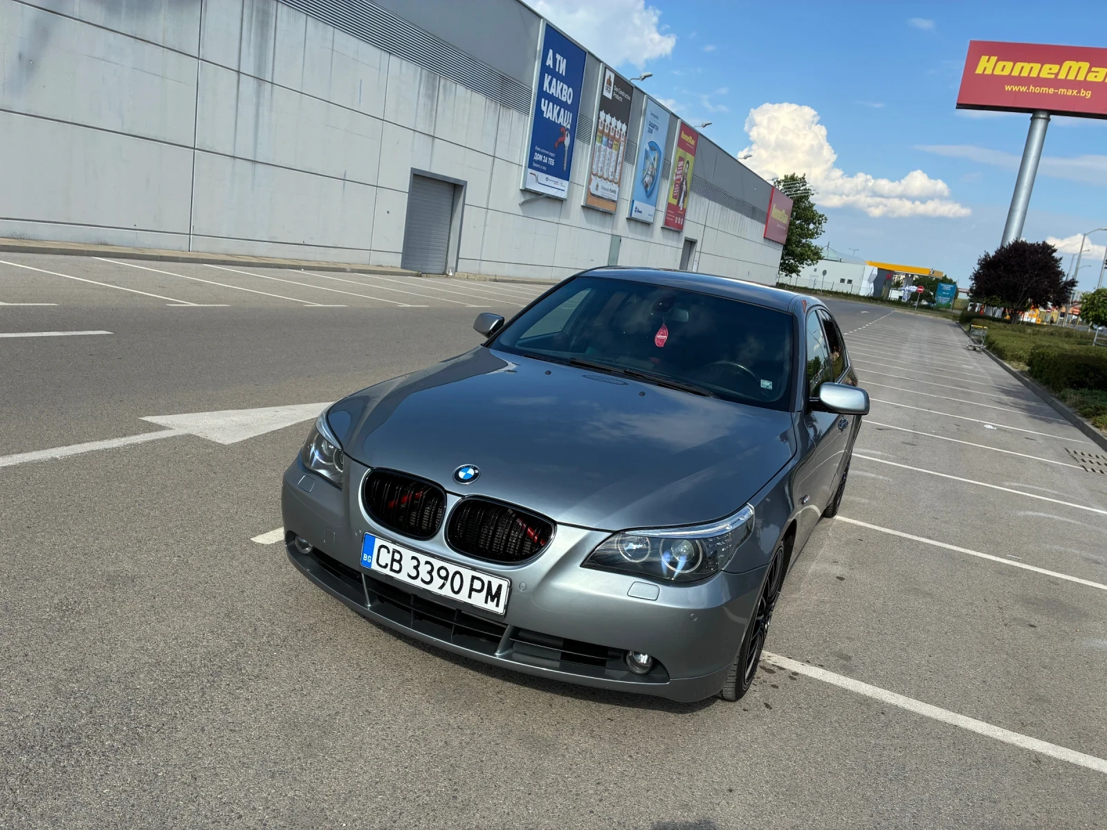 BMW 523
