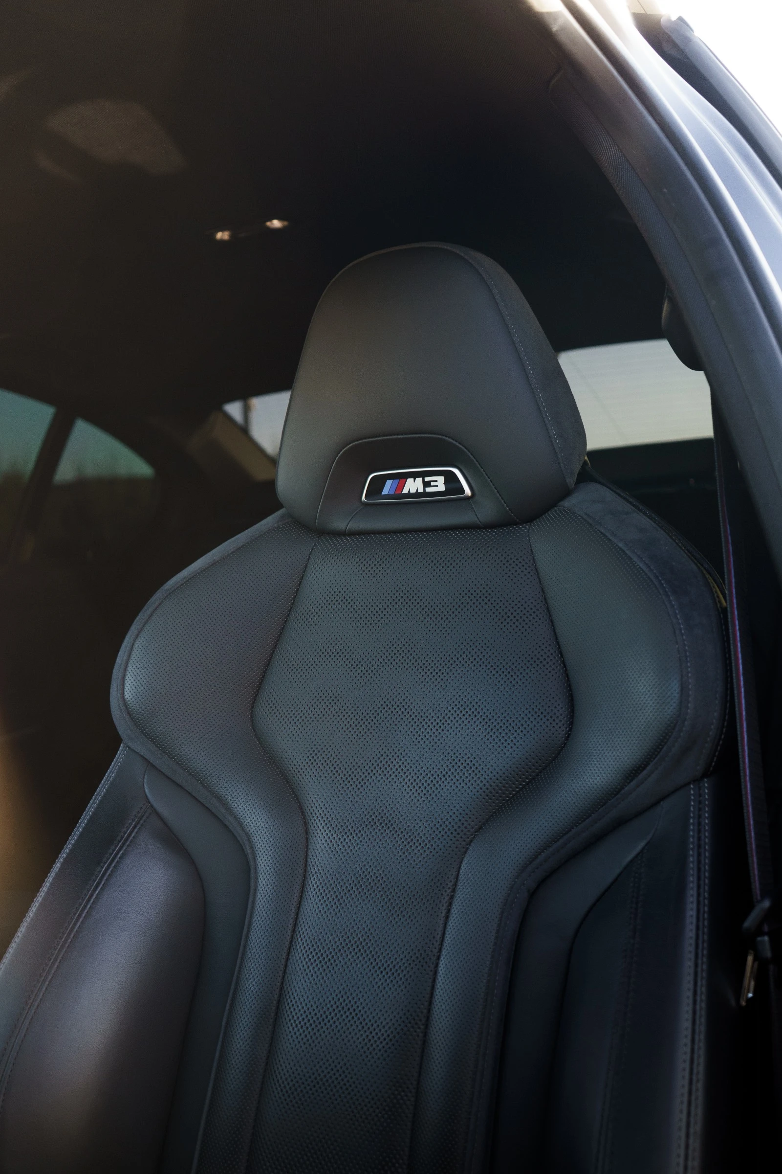 BMW M3 Competition, снимка 17 - Автомобили и джипове - 56451232