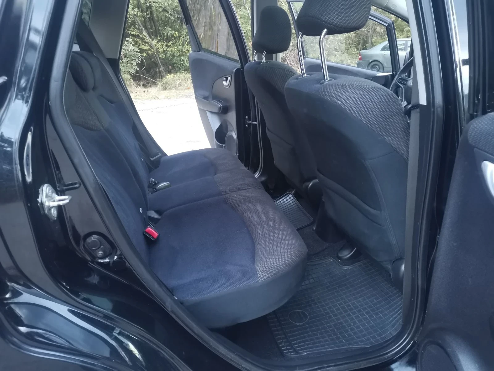 Honda Jazz 1.4 V-TEC EXECUTIVE  ПАНОРАМА, снимка 15 - Автомобили и джипове - 56601649