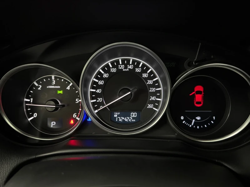 Mazda CX-5 2.2 D EXCEED - 4x4/ DISTRONIC/ BOSE/ HEAT/ BLIND, снимка 11 - Автомобили и джипове - 53237753