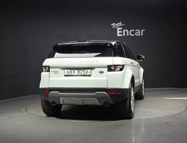 Land Rover Evoque 2.2 - изображение 4