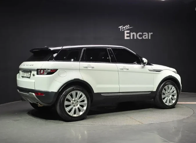 Land Rover Evoque 2.2 - изображение 2