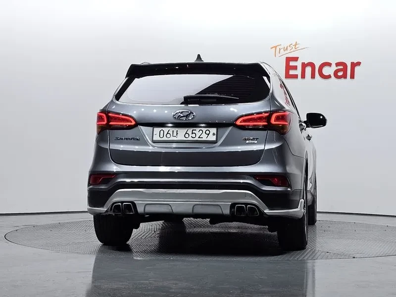 Hyundai Santa fe 2.2 4Wd Exclusive Special, снимка 4 - Автомобили и джипове - 53960512