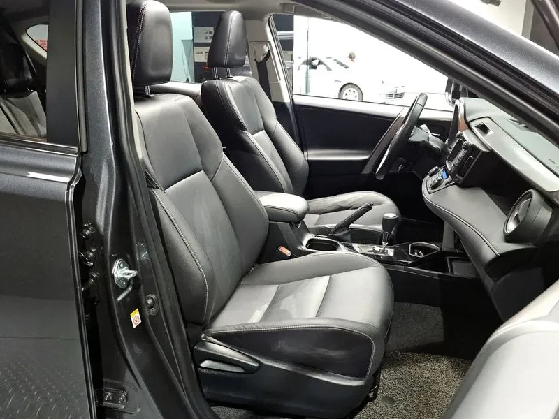 Toyota Rav4 2.5 2Wd, снимка 12 - Автомобили и джипове - 55748398