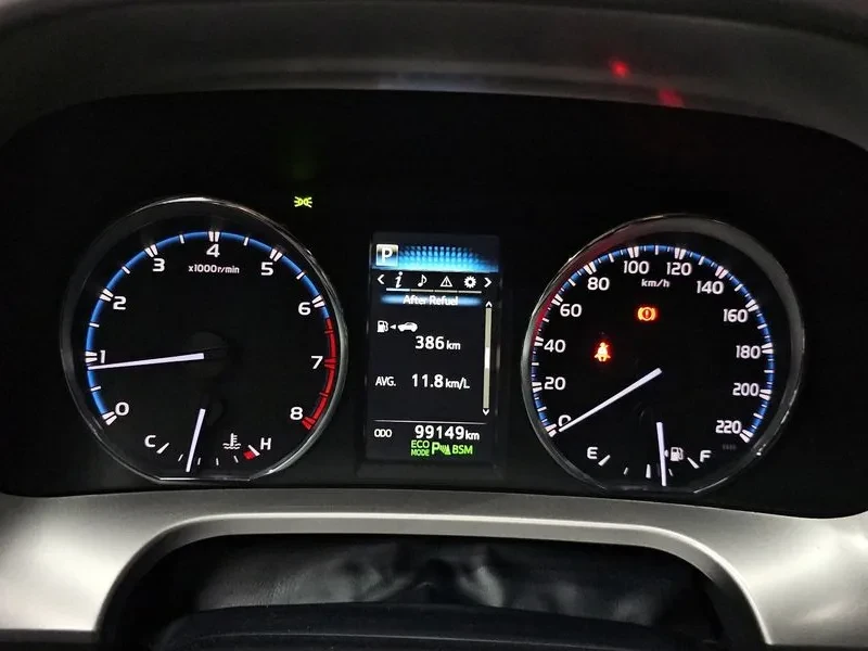 Toyota Rav4 2.5 2Wd, снимка 8 - Автомобили и джипове - 55748398