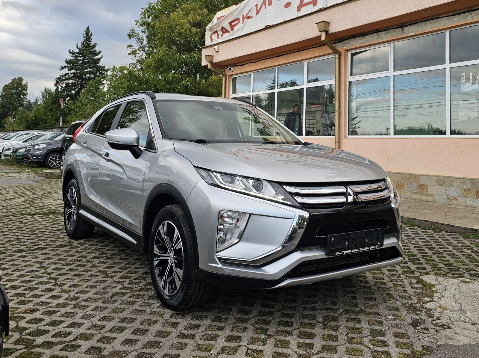 Mitsubishi Eclipse Cross Plus 4WD 1.5 T-MIVEC Euro 6 Камера KeylessGo - изображение 3