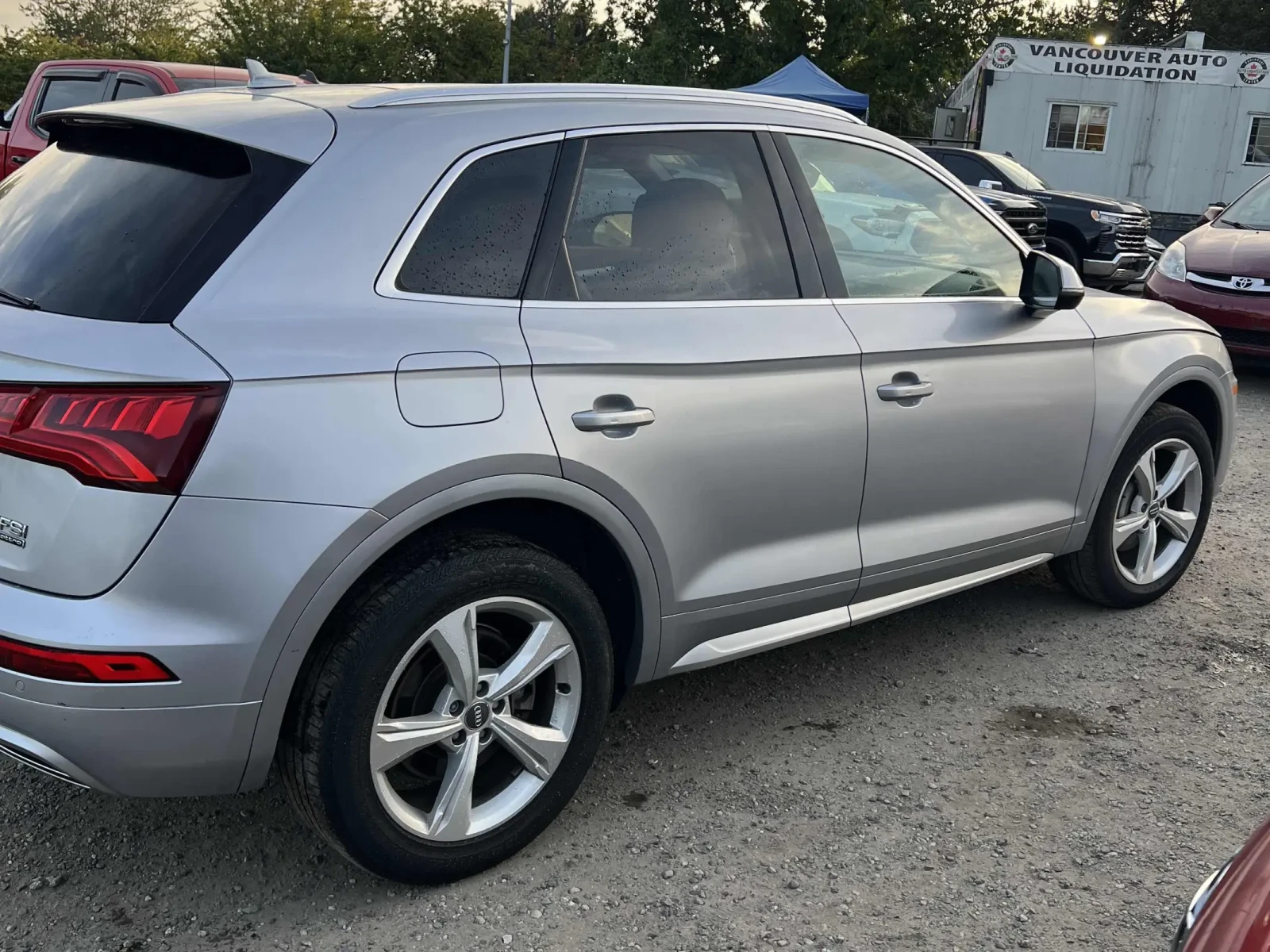 Audi Q5 * CARFAX* АВТОФИНАНСИРАНЕ БЕЗ ПЪРВОНАЧАЛНА ВНОСКА! - изображение 4