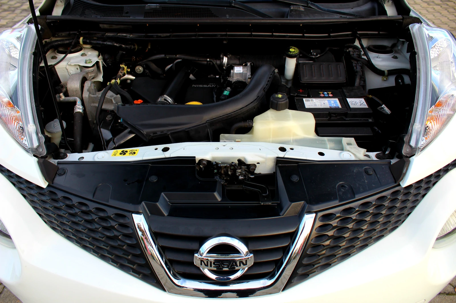 Nissan Juke TEKNA 1.5dCi ЛИЗИНГ/СУПЕР ЗАПАЗЕН - изображение 8