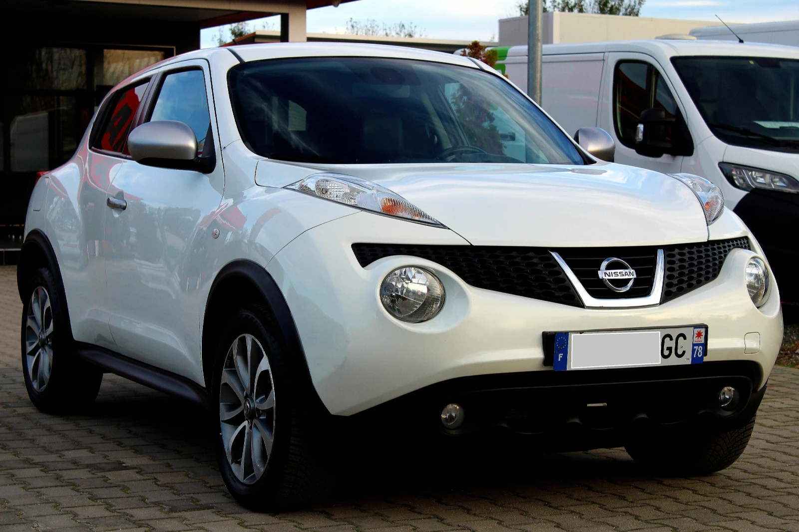 Nissan Juke TEKNA 1.5dCi ЛИЗИНГ/СУПЕР ЗАПАЗЕН - изображение 2