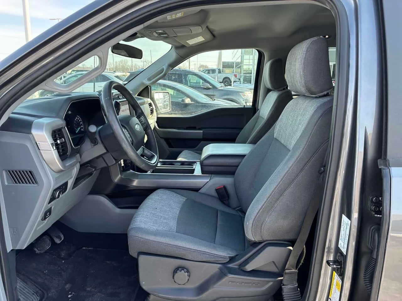 Ford F150 * АВТО КРЕДИТ* ЦЕНА ДО БГ * СЕРВИЗНА ИСТОРИЯ * , снимка 7 - Автомобили и джипове - 53733795