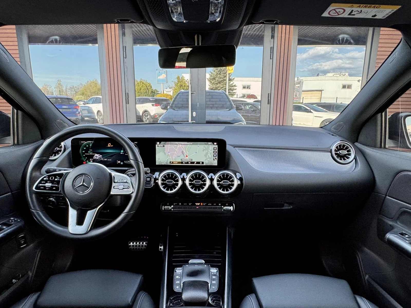 Mercedes-Benz EQA 250* , снимка 11 - Автомобили и джипове - 54326749