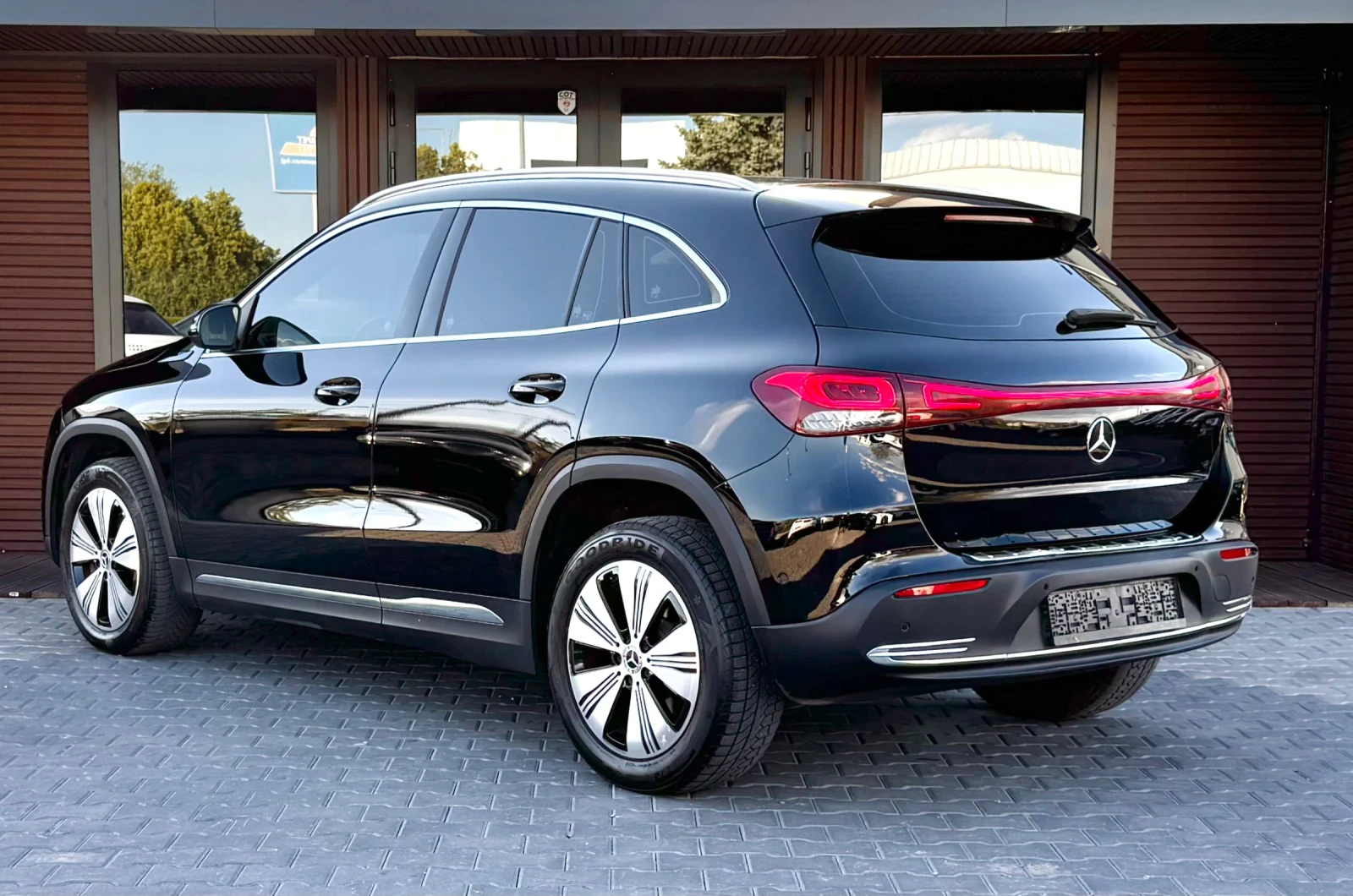 Mercedes-Benz EQA 250* , снимка 6 - Автомобили и джипове - 54326749