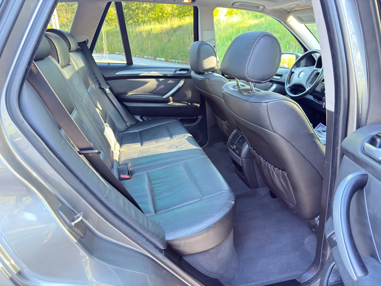 BMW X5 3.0d Автоматик/Навигация/Панорама/Печка/4х4, снимка 13 - Автомобили и джипове - 54598477