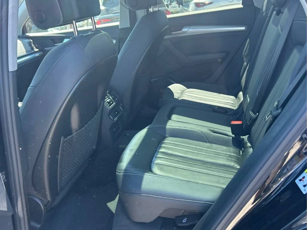 Audi Q5 Progressiv 45 TFSI * CARFAX* ОПЦИЯ ЗА ФИНАНСИРАНЕ*, снимка 9 - Автомобили и джипове - 54870732