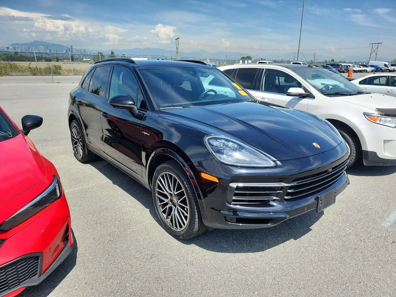 Porsche Cayenne * E HYBRID * CARFAX * Бeз инциденти * Въздух * , снимка 2 - Автомобили и джипове - 55083988