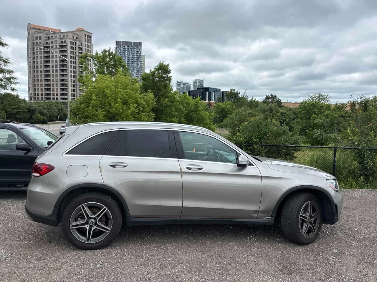 Mercedes-Benz GLC 300 ОТ ПРЕДСТАВИТЕЛСТВО/КЛИП/360/ДИСТРОНИК/ДИГ.КЛ., снимка 3 - Автомобили и джипове - 55193940