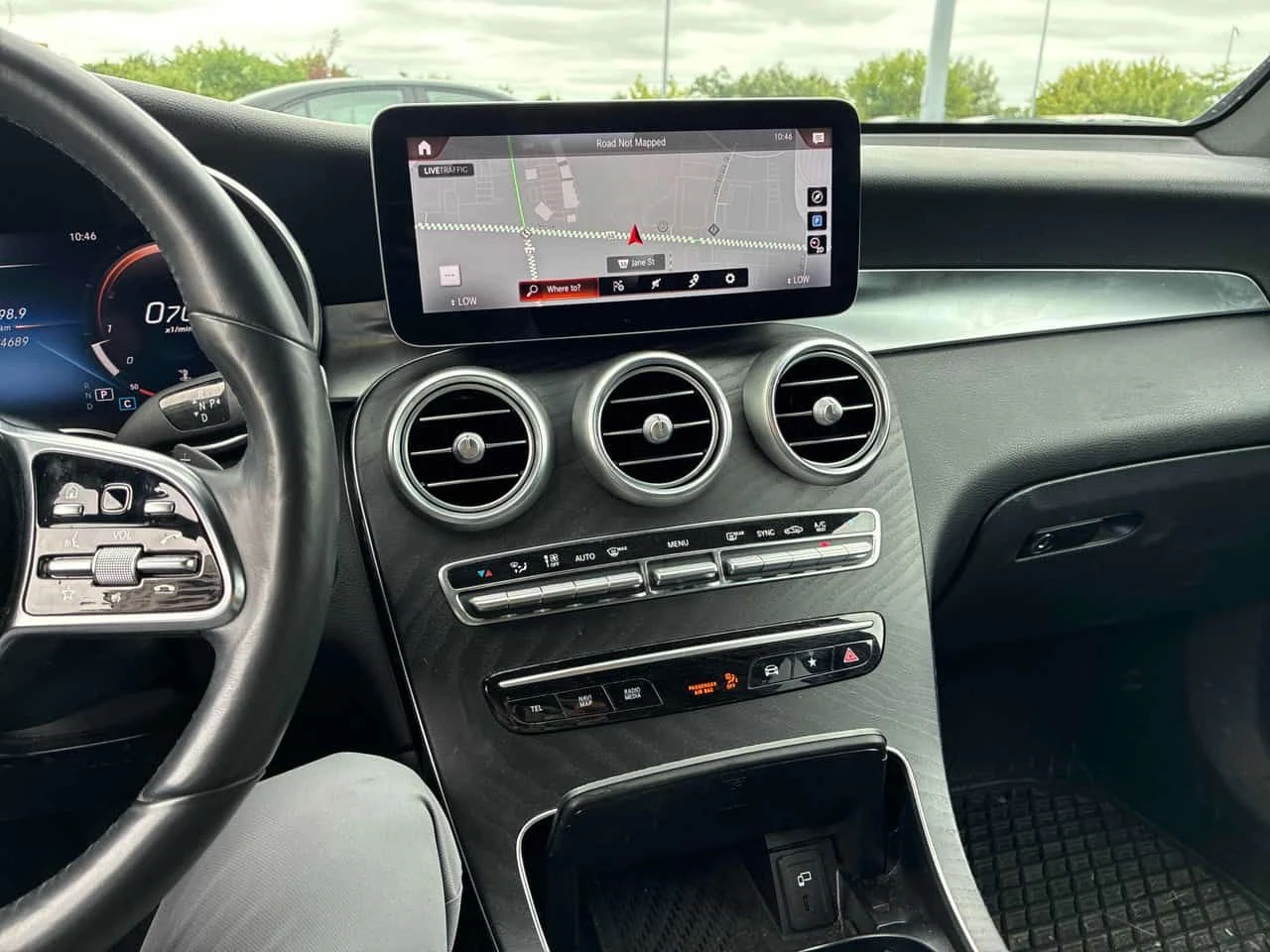 Mercedes-Benz GLC 300 ОТ ПРЕДСТАВИТЕЛСТВО/КЛИП/360/ДИСТРОНИК/ДИГ.КЛ., снимка 9 - Автомобили и джипове - 55193940