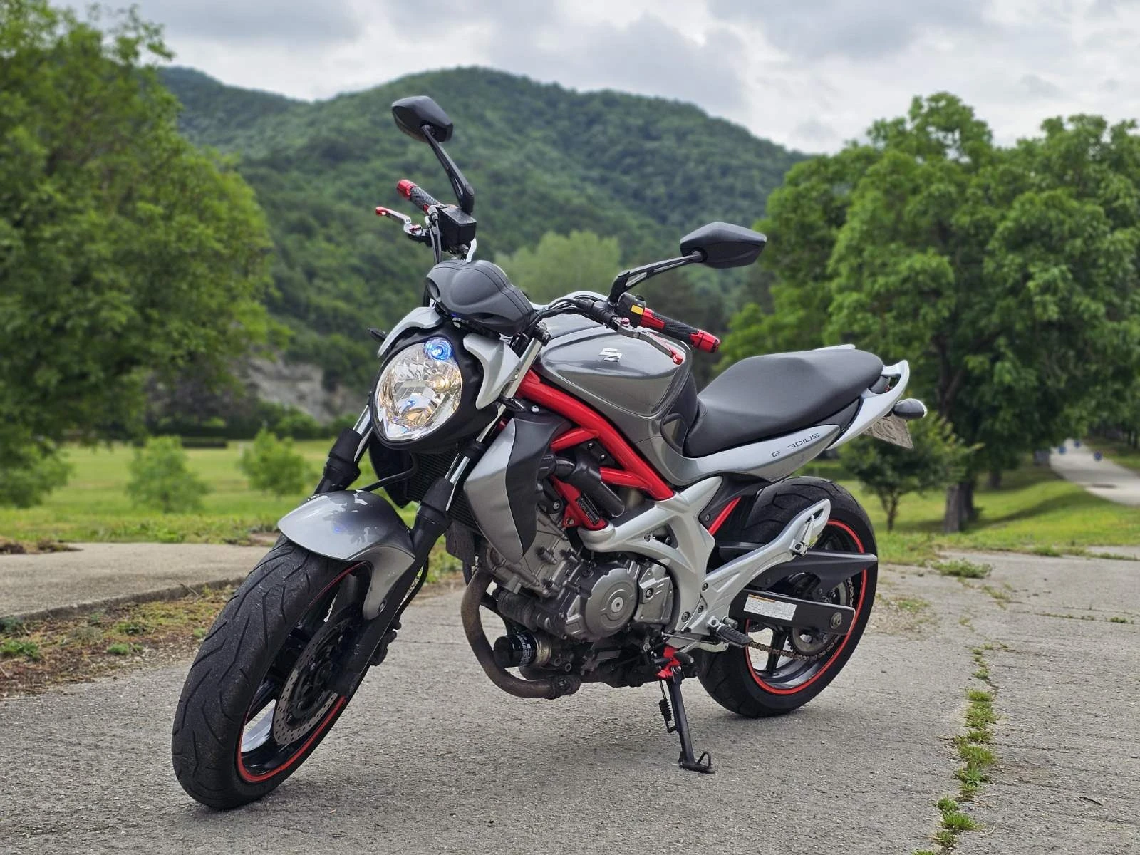 Suzuki Gladius 650, снимка 2 - Мотоциклети и мототехника - 55161428