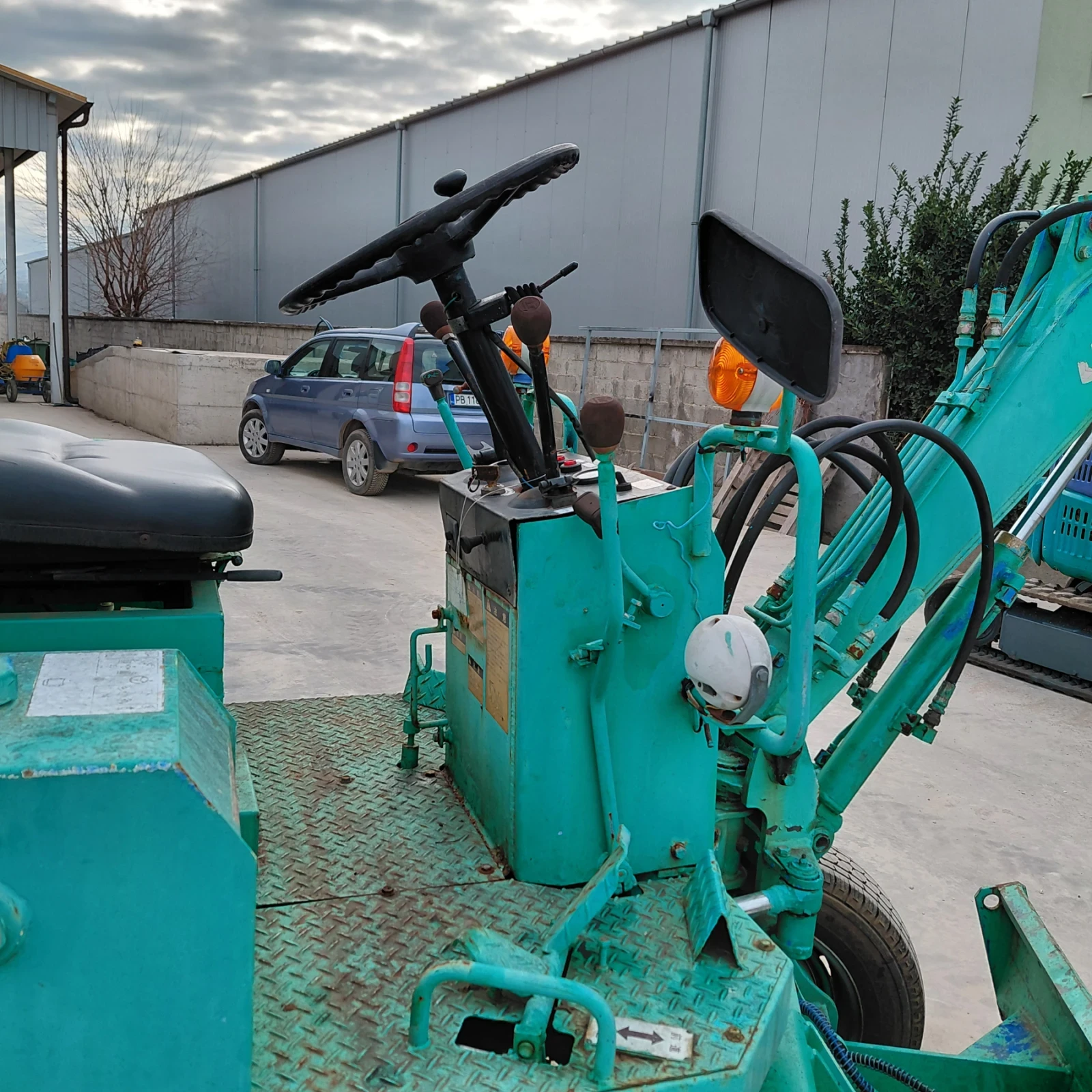 ����� Yanmar YB121W * 4x4 * ������� * ��� ��������� *  | Mobile.bg � ����������� 10