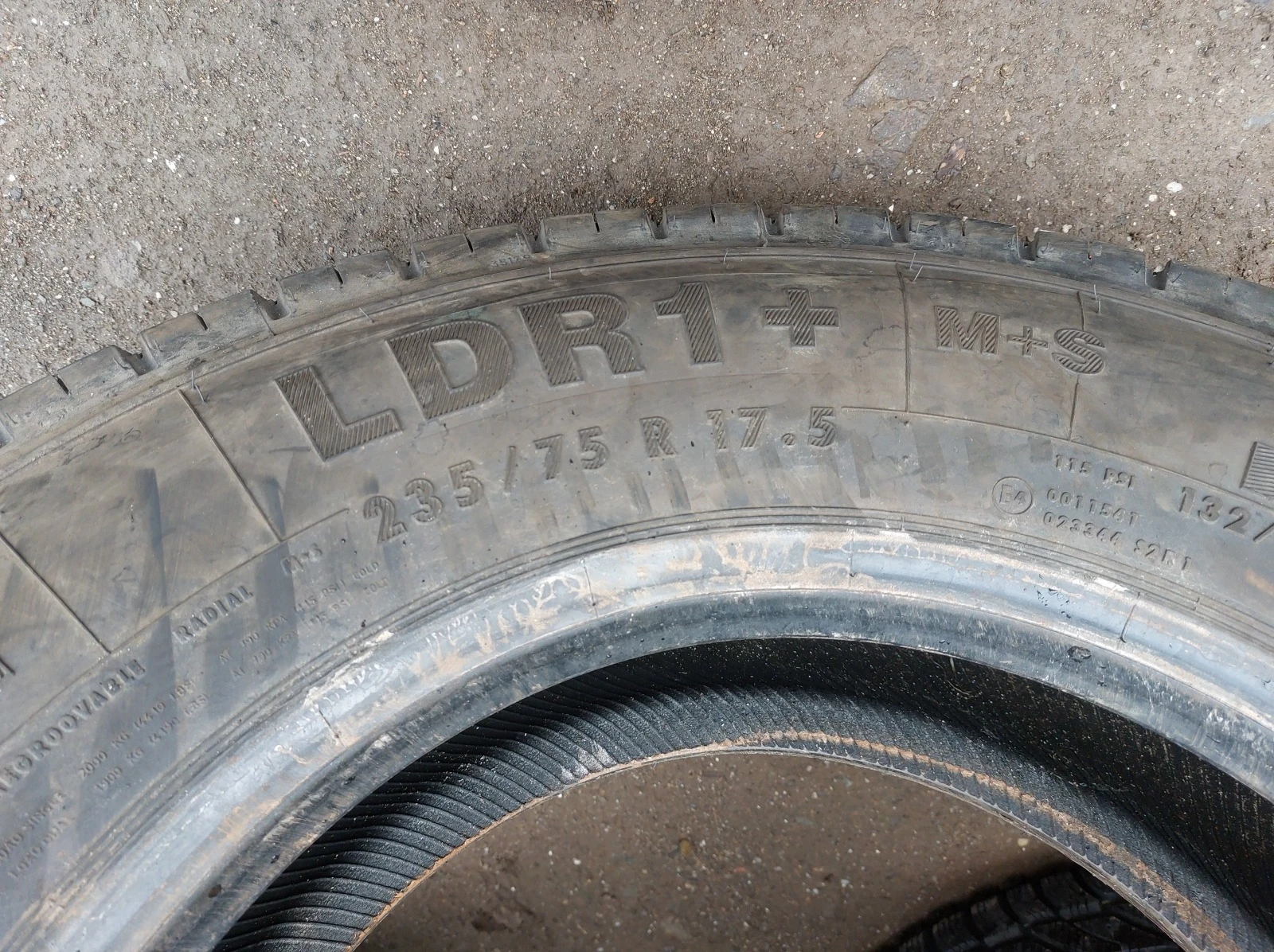 ���� 235/75R17.5 | Mobile.bg � ����������� 4