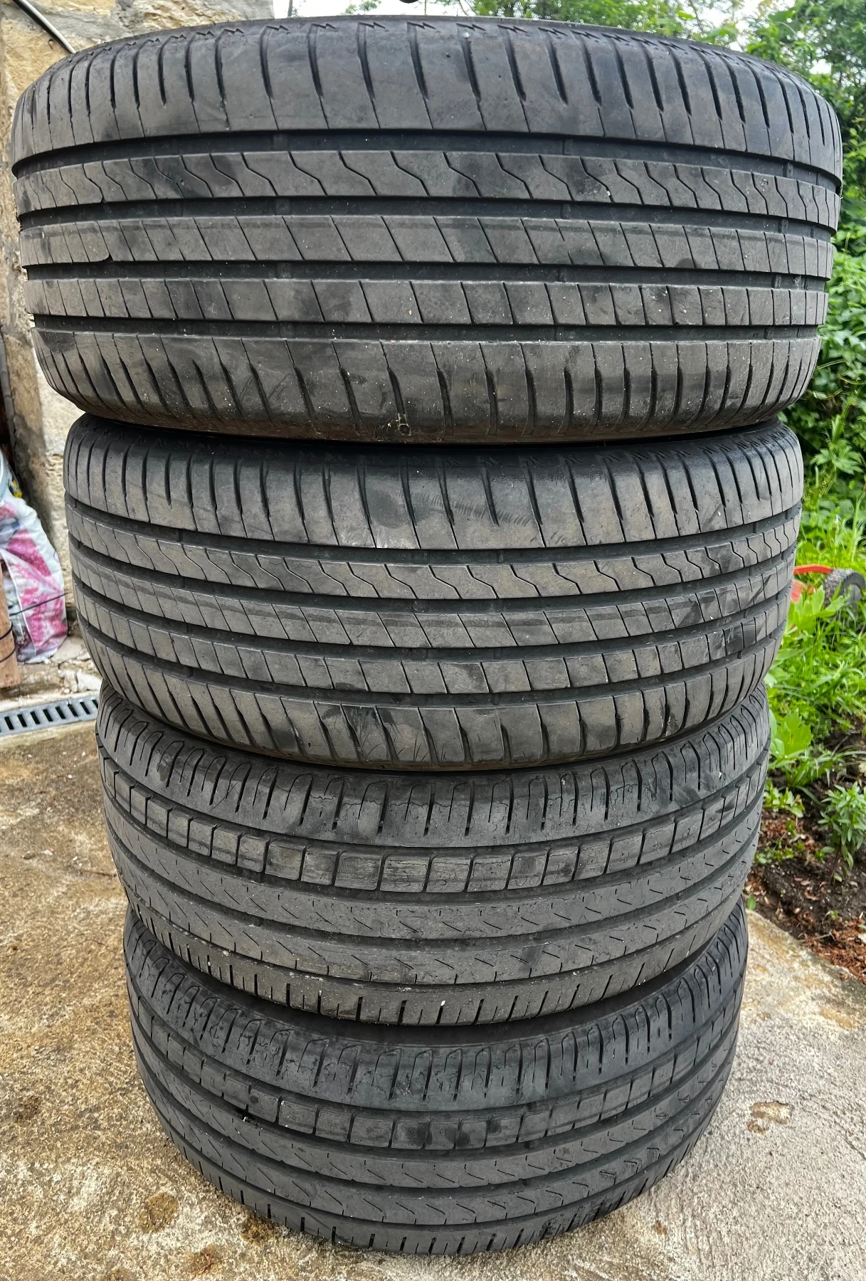 Гуми Летни 235/50R18