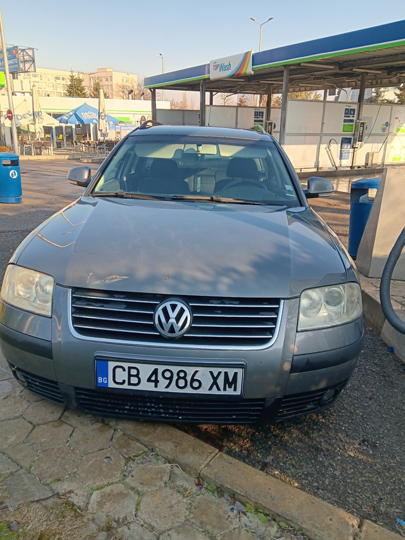 VW Passat, снимка 1 - Автомобили и джипове - 46385338