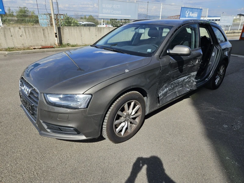 Audi A4, снимка 2 - Автомобили и джипове - 47358437