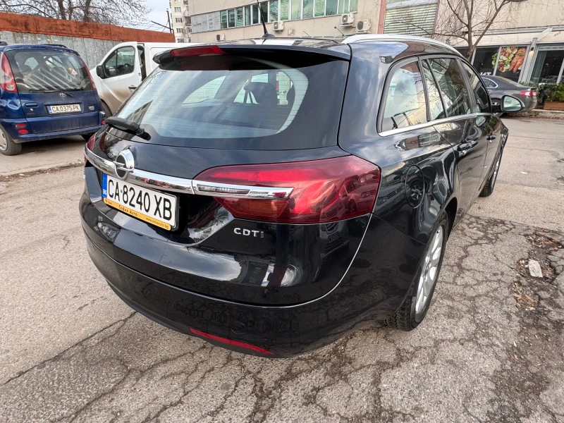 Opel Insignia, снимка 6 - Автомобили и джипове - 48473654