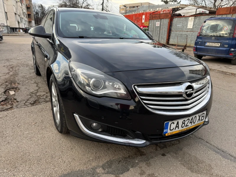 Opel Insignia, снимка 1 - Автомобили и джипове - 48473654