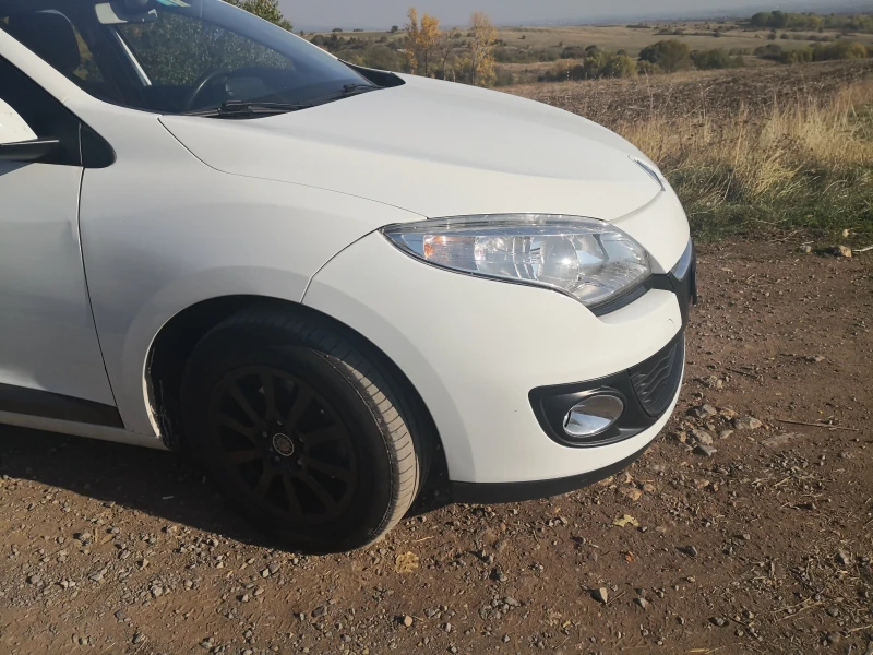 Renault Megane 1.2TCE, снимка 4 - Автомобили и джипове - 48841297